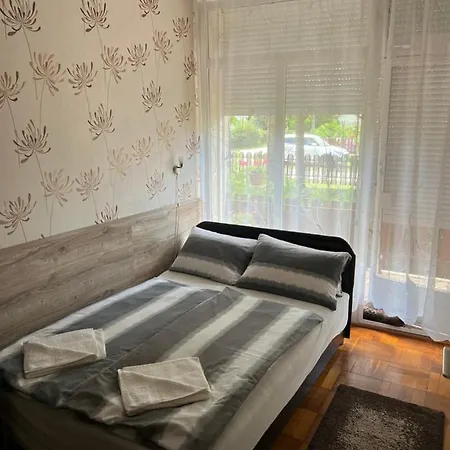 아파트 Marika Szántód